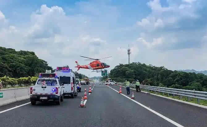 颍泉区高速公路汽车救援案例